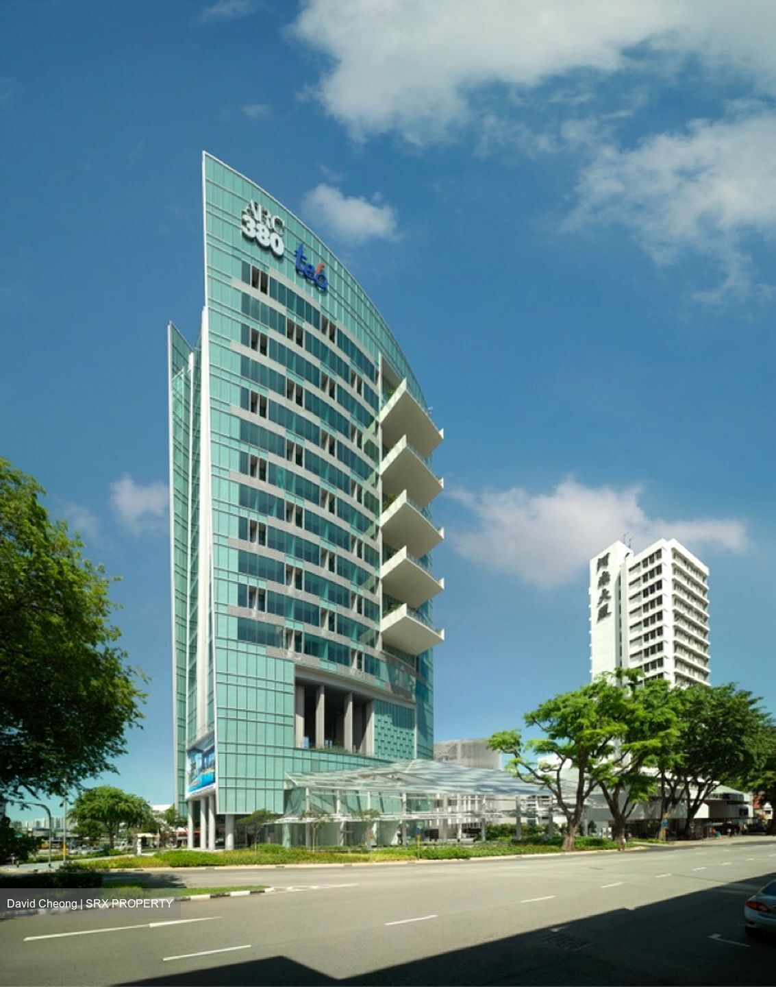 Arc 380 (D8), Office #607467531